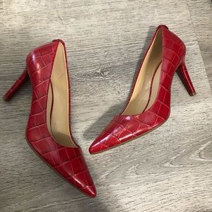 Michael Kors Red Snake Skin Pumps Size 6 1/2